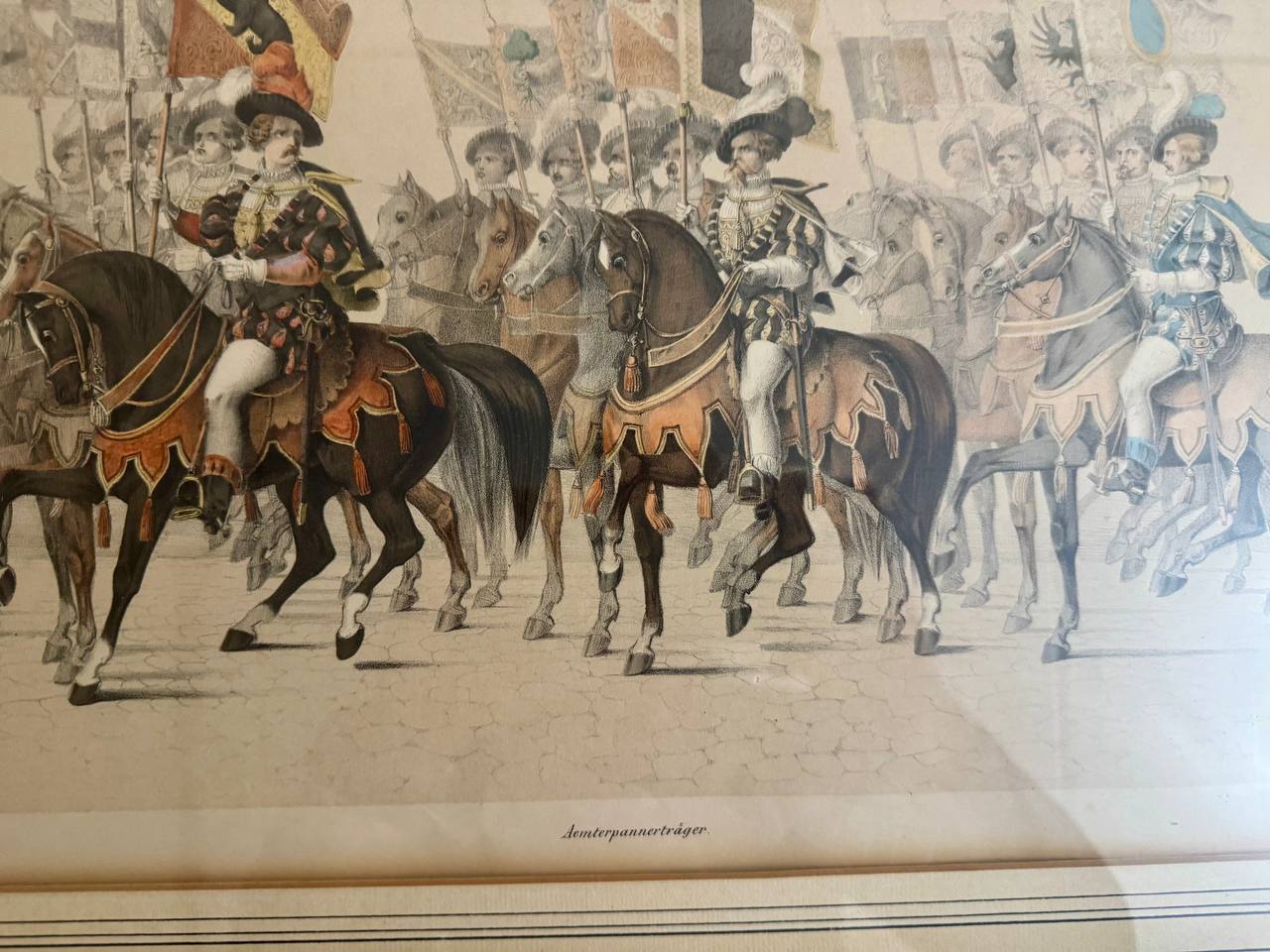 Aemterpannerträger – Historischer Reiterumzug mit Schweizer Kantonswappen, kolorierte Lithographie — Inschrift