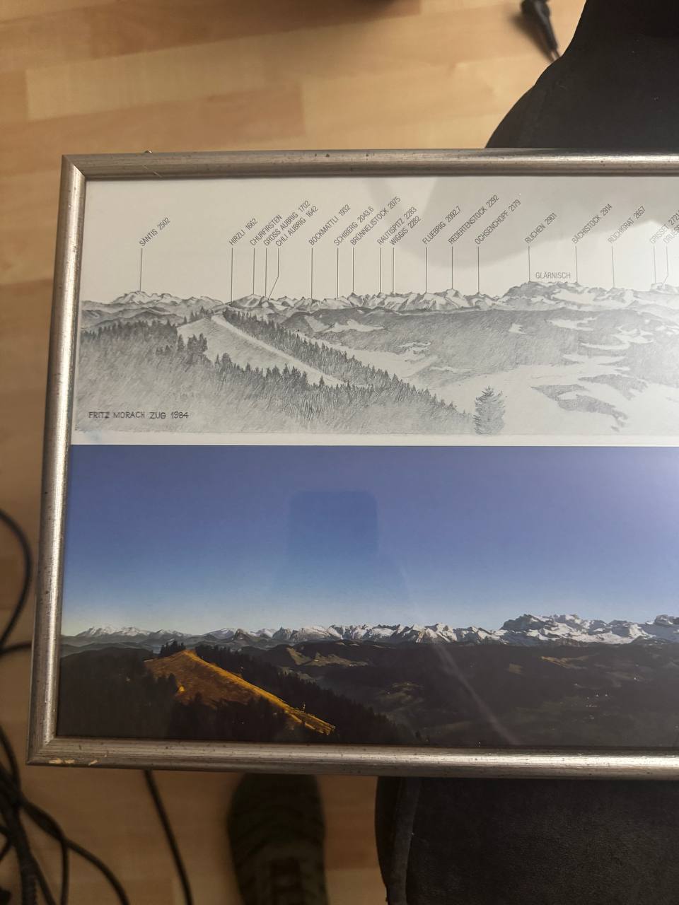 Mountain Panorama of the Zug Massif – Drawn Peak Map and Photography, 1984 — Vorderseite