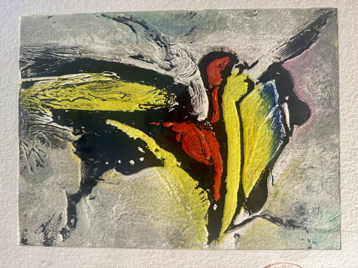 Abstract Composition with Red and Yellow Forms – Colour Collograph on Handmade Paper, Signed and Numbered 9/60 — Vorderseite